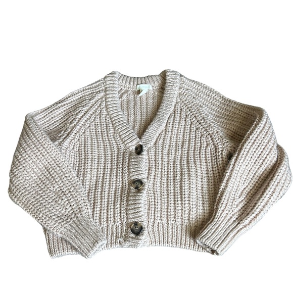 H&M Sweaters - H&M chunky knit cardigan